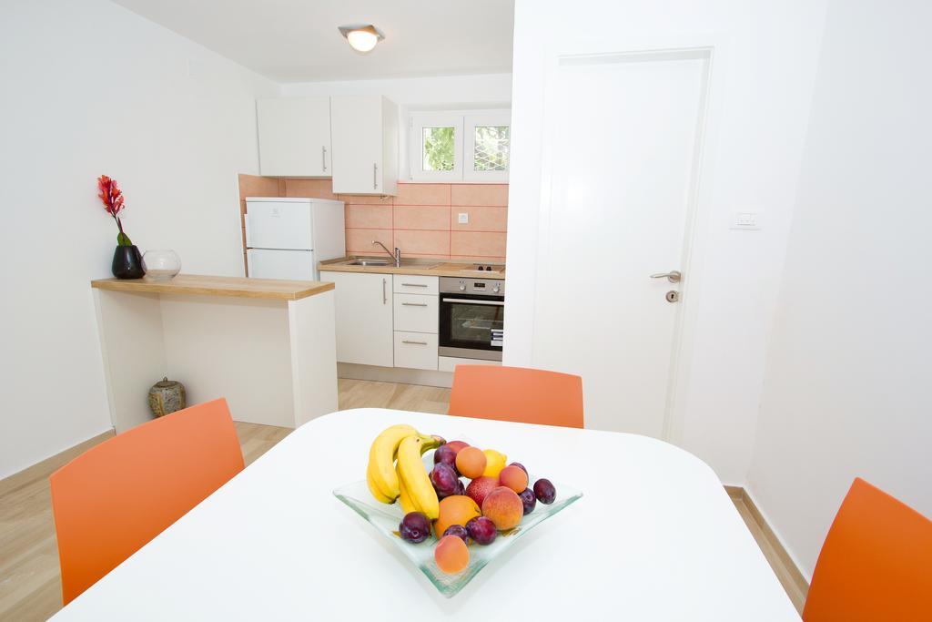 Apartments Put Plokita スプリト エクステリア 写真