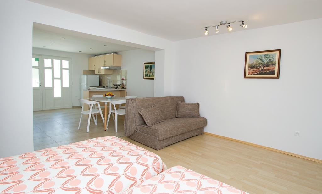 Apartments Put Plokita スプリト エクステリア 写真